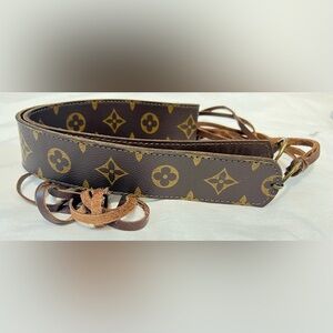 Belt Shoulder Strap Crossbody No info on Strap Make Offer Sold As Is
